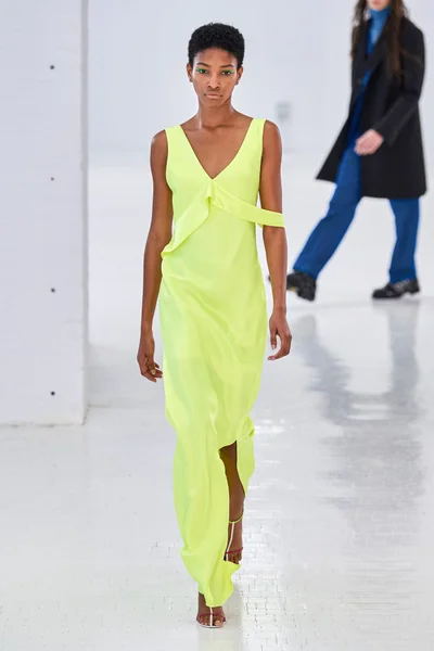 Look 33